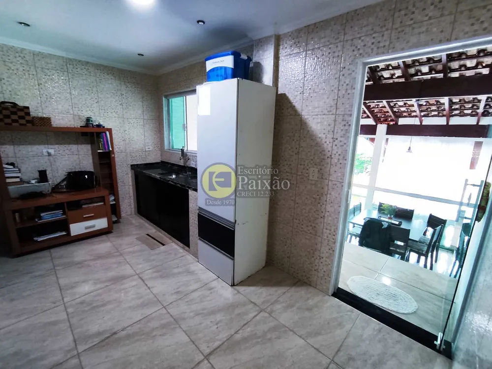 Casa, 3 quartos, 240 m² - Foto 6