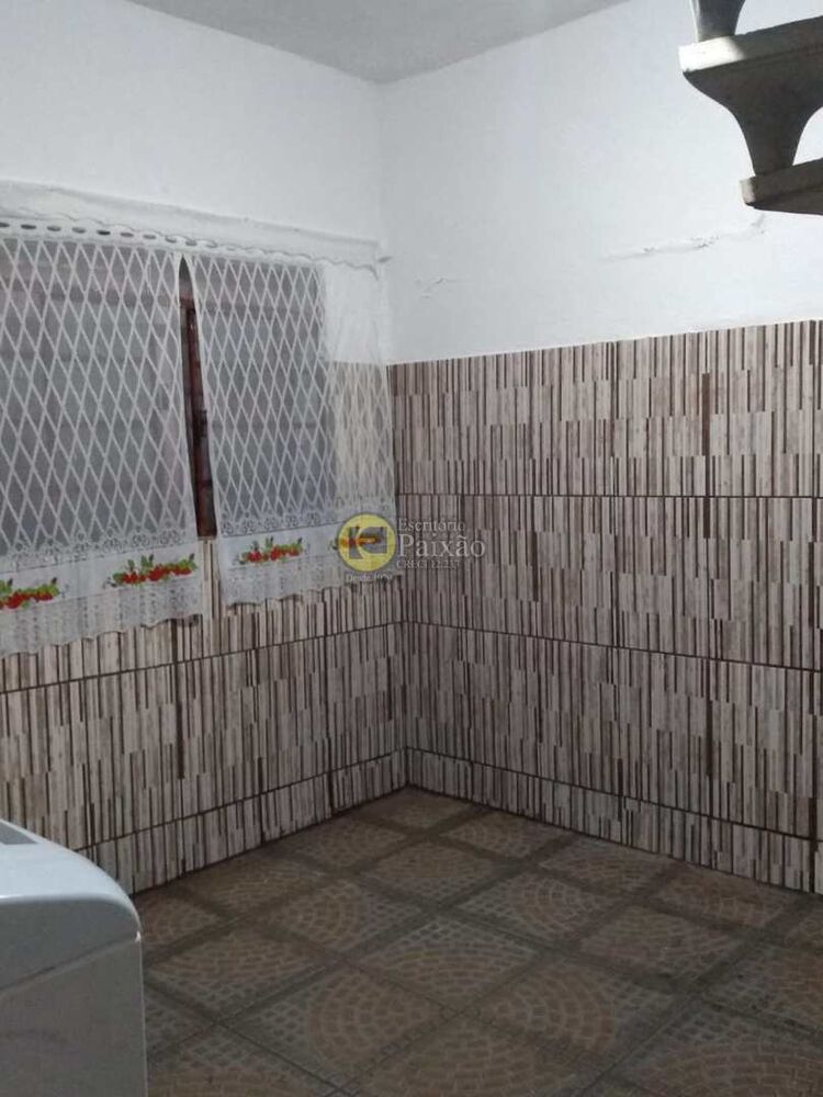 Sobrado à venda com 3 quartos, 150m² - Foto 4