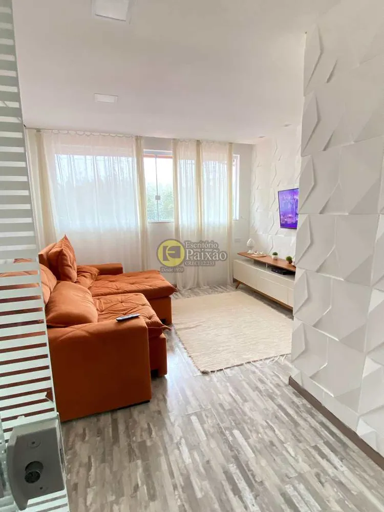 Casa, 3 quartos, 250 m² - Foto 1