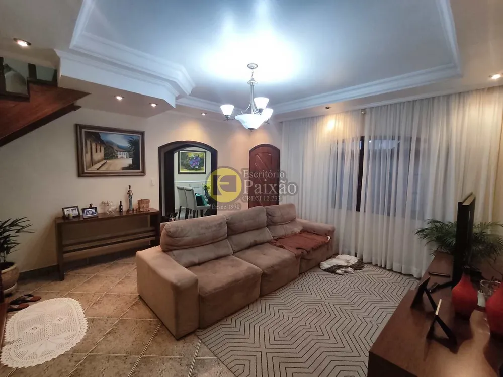 Sobrado, 3 quartos, 312 m² - Foto 1