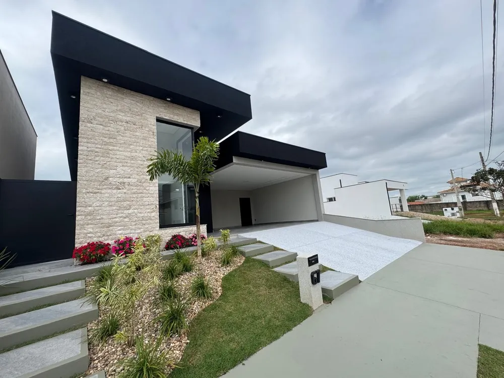 Casa, 3 quartos, 216 m² - Foto 1