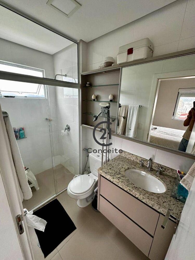 Apartamento à venda com 3 quartos, 98m² - Foto 1
