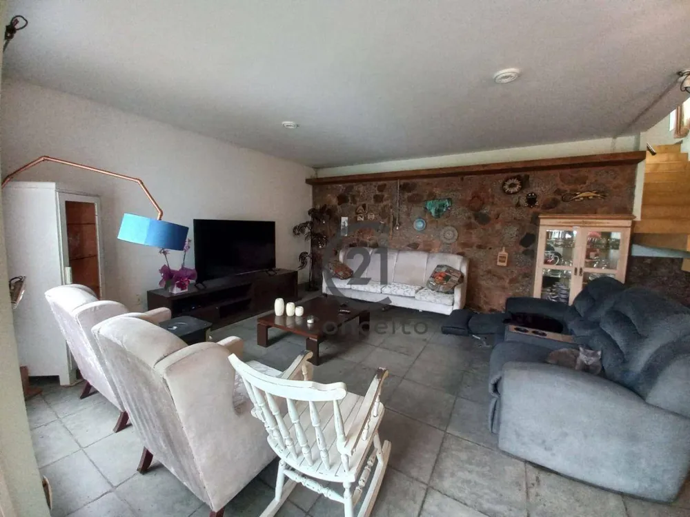 Casa, 4 quartos, 266 m² - Foto 1
