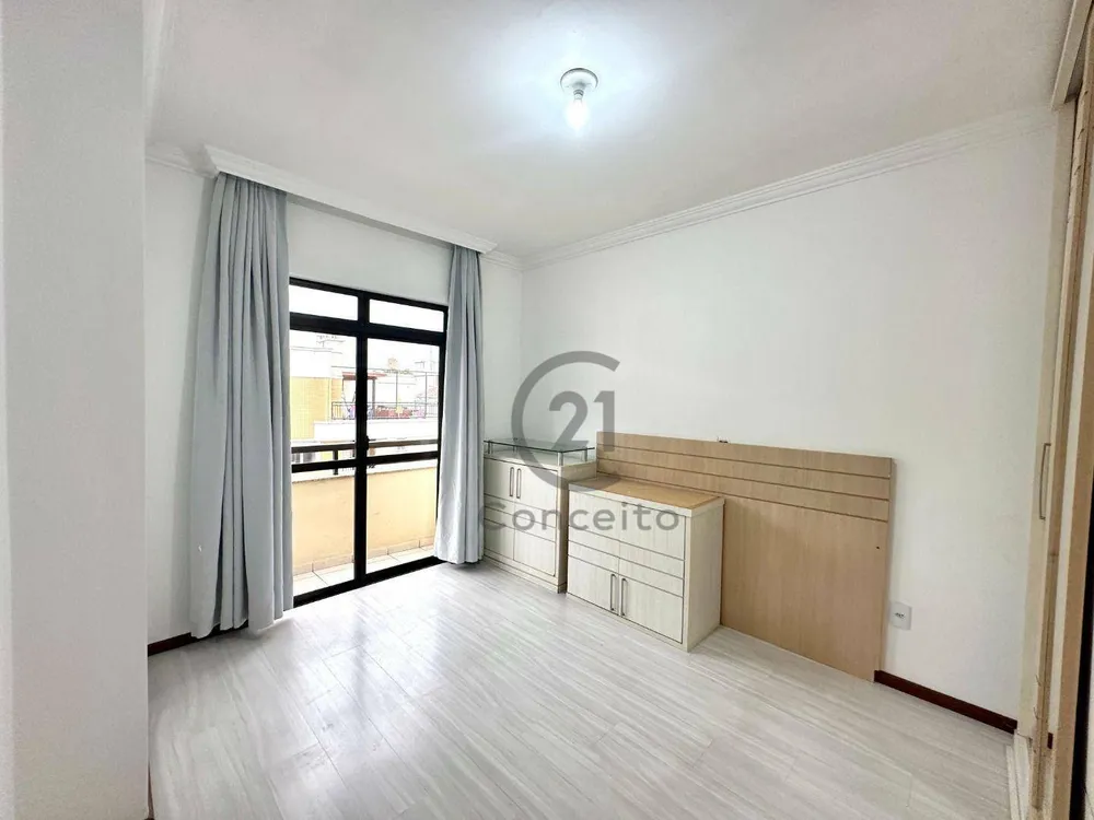 Apartamento, 3 quartos, 212 m² - Foto 3
