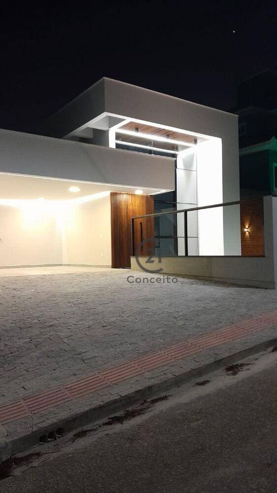 Casa, 3 quartos, 202 m² - Foto 2