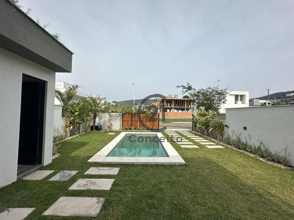 Casa, 3 quartos, 238 m² - Foto 2