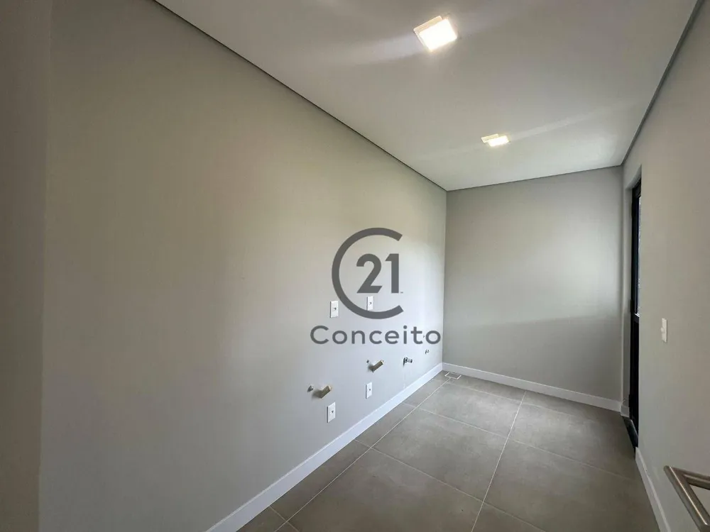 Casa, 3 quartos, 238 m² - Foto 4