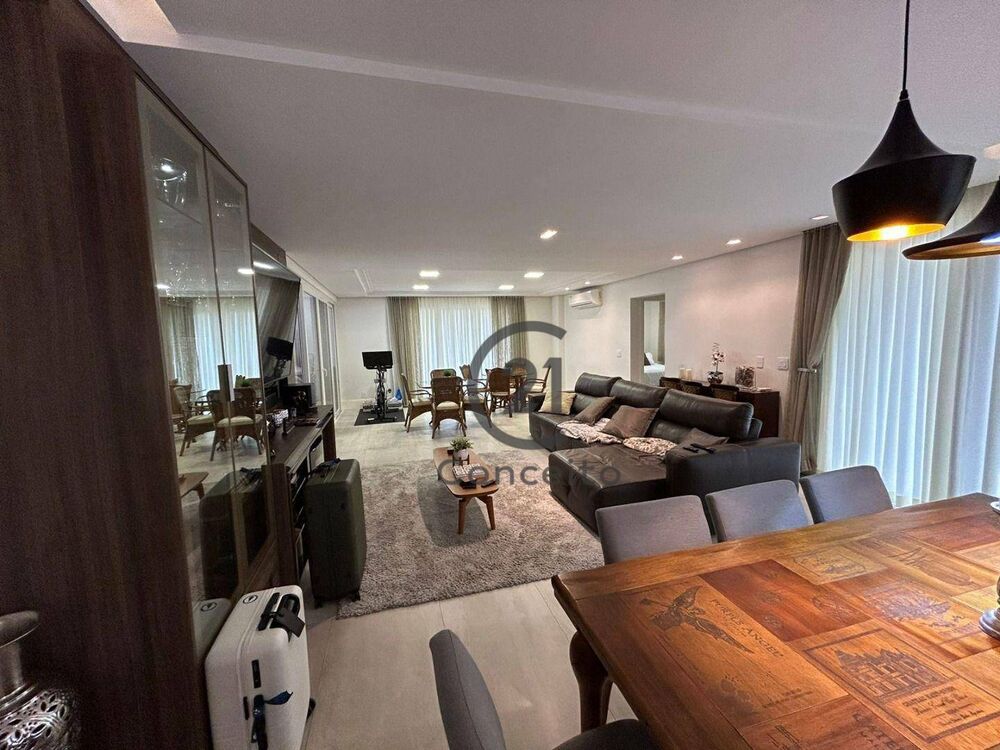 Casa de Condomínio, 4 quartos - Foto 1