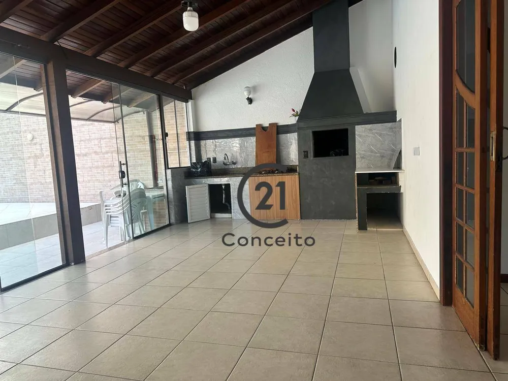 Casa, 3 quartos, 239 m² - Foto 4