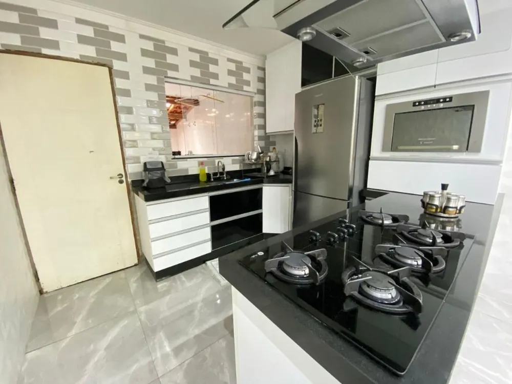 Sobrado, 3 quartos, 200 m² - Foto 6