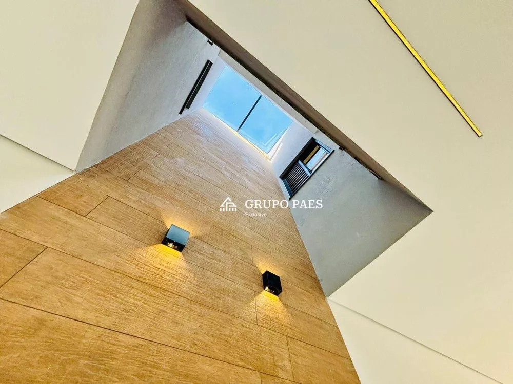 Sobrado, 3 quartos, 236 m² - Foto 1