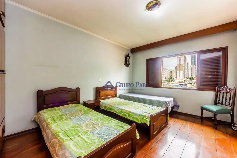 Sobrado, 5 quartos, 849 m² - Foto 1