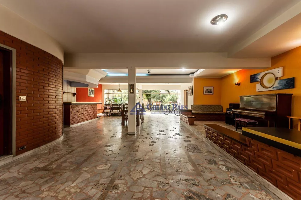 Sobrado, 5 quartos, 849 m² - Foto 9