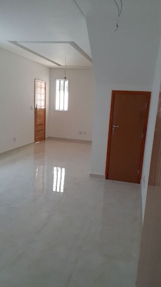 Casa de Condomínio à venda com 3 quartos, 120m² - Foto 2