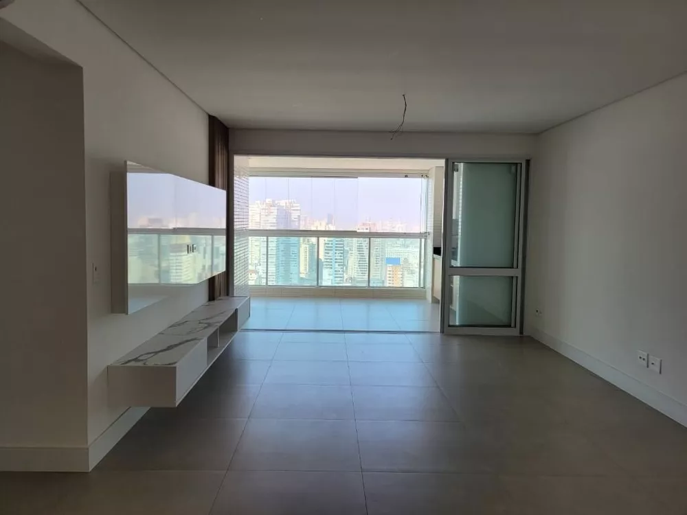 Apartamento à venda com 3 quartos, 136m² - Foto 3