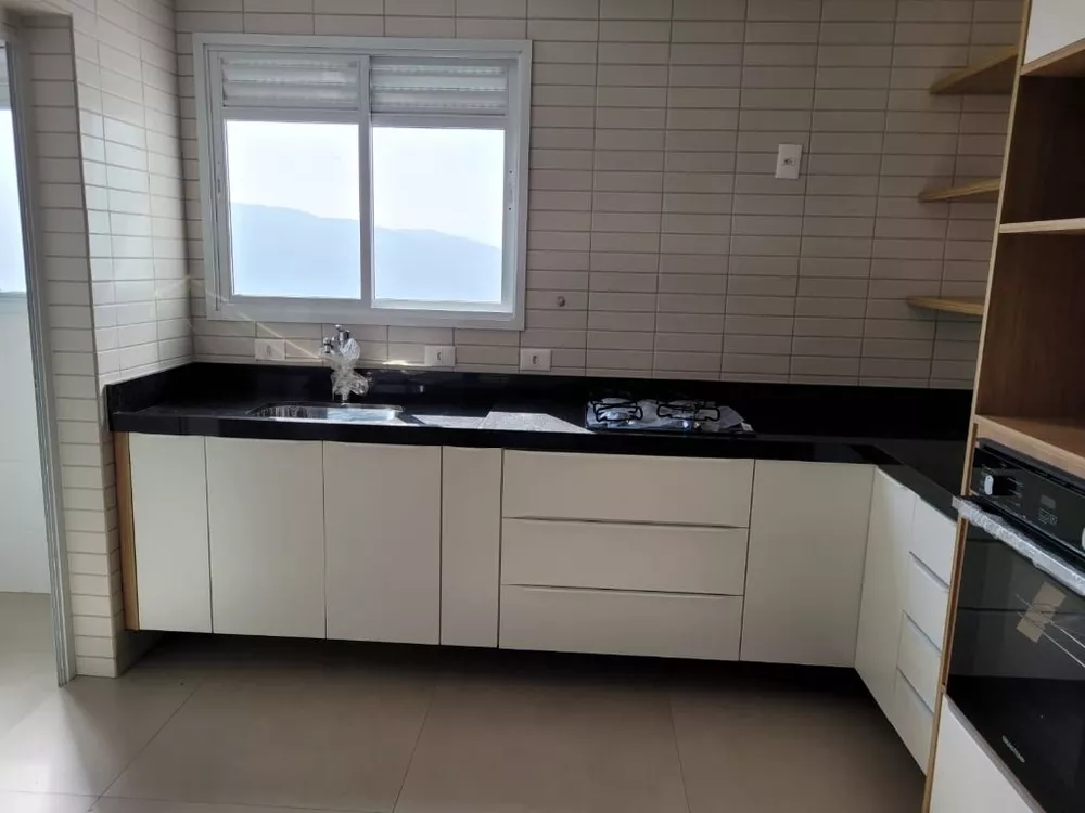 Apartamento à venda com 3 quartos, 136m² - Foto 1