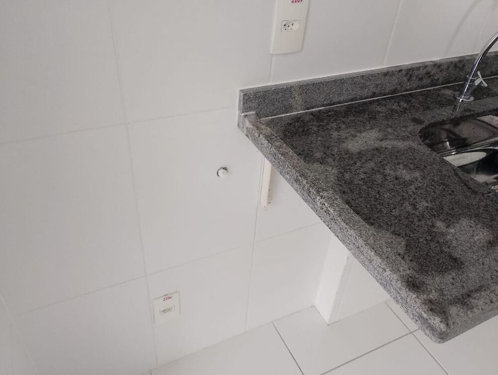 Apartamento à venda com 3 quartos, 61m² - Foto 2