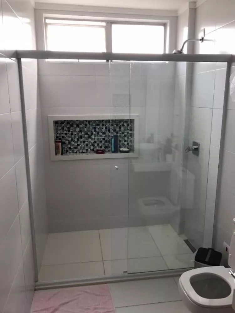 Apartamento à venda com 3 quartos, 152m² - Foto 2