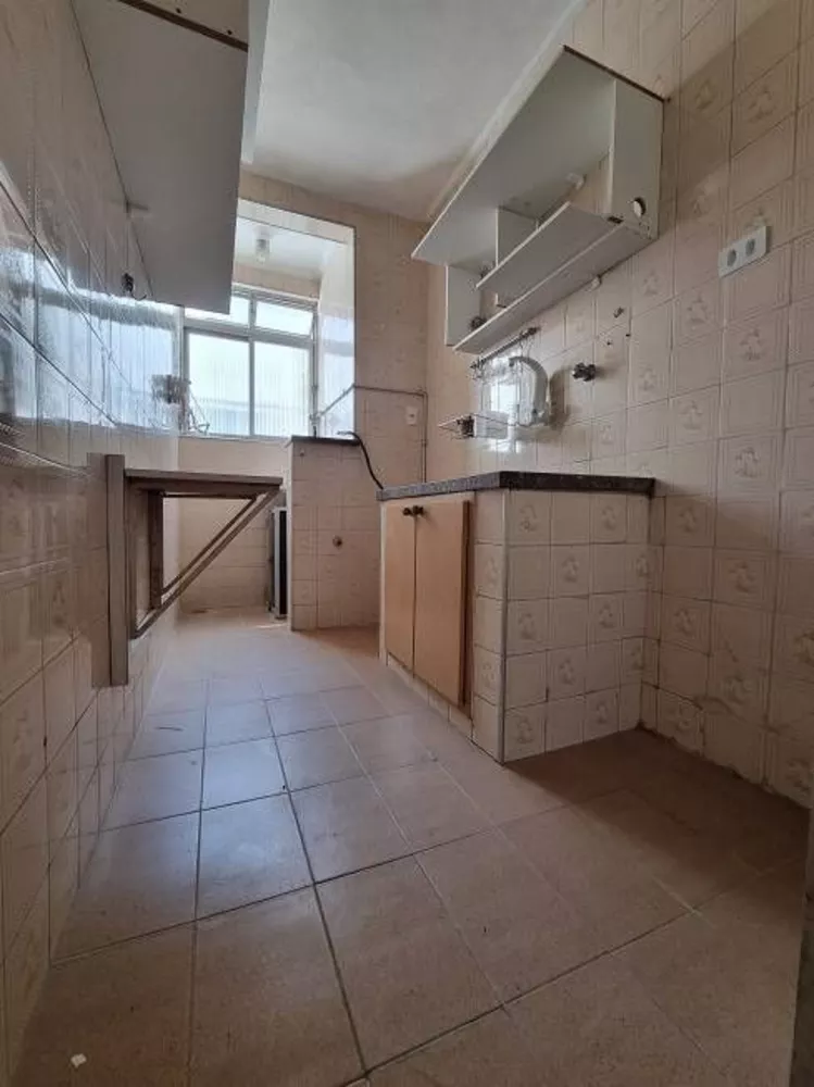 Apartamento à venda com 1 quarto, 50m² - Foto 4