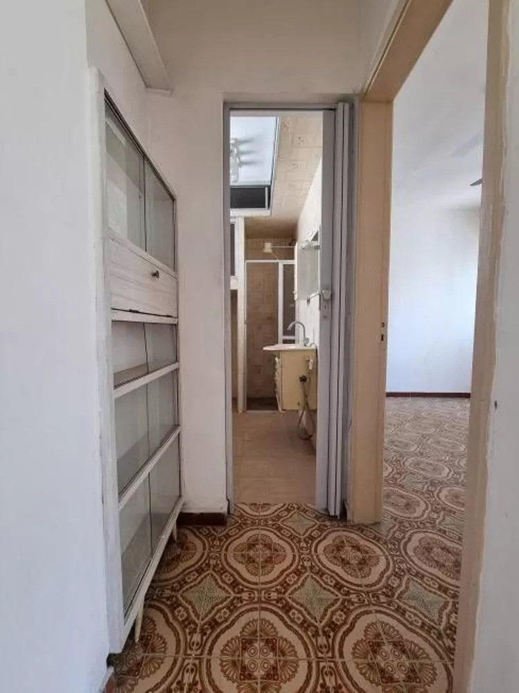 Apartamento à venda com 1 quarto, 50m² - Foto 5