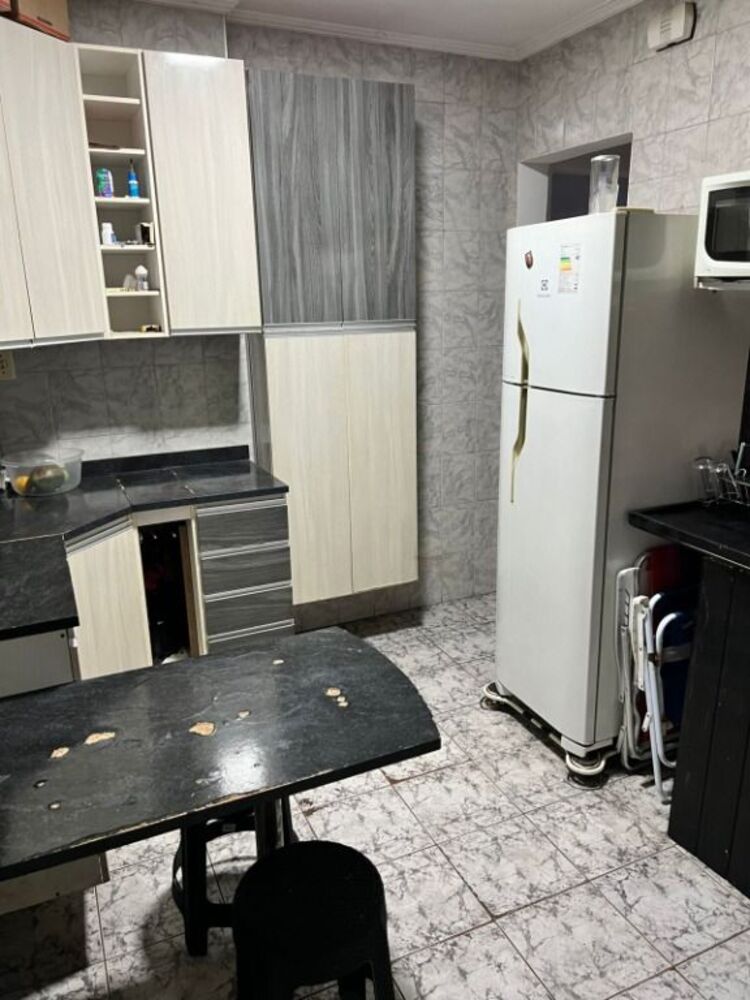 Apartamento à venda com 2 quartos, 68m² - Foto 3