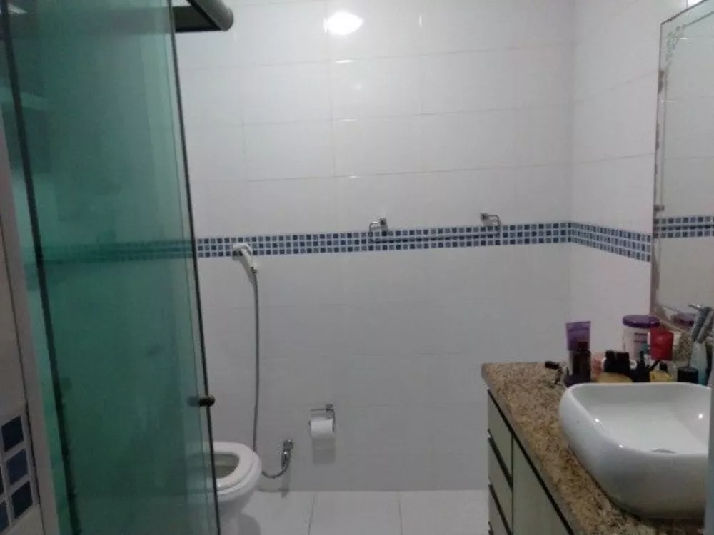 Apartamento à venda com 3 quartos, 90m² - Foto 1