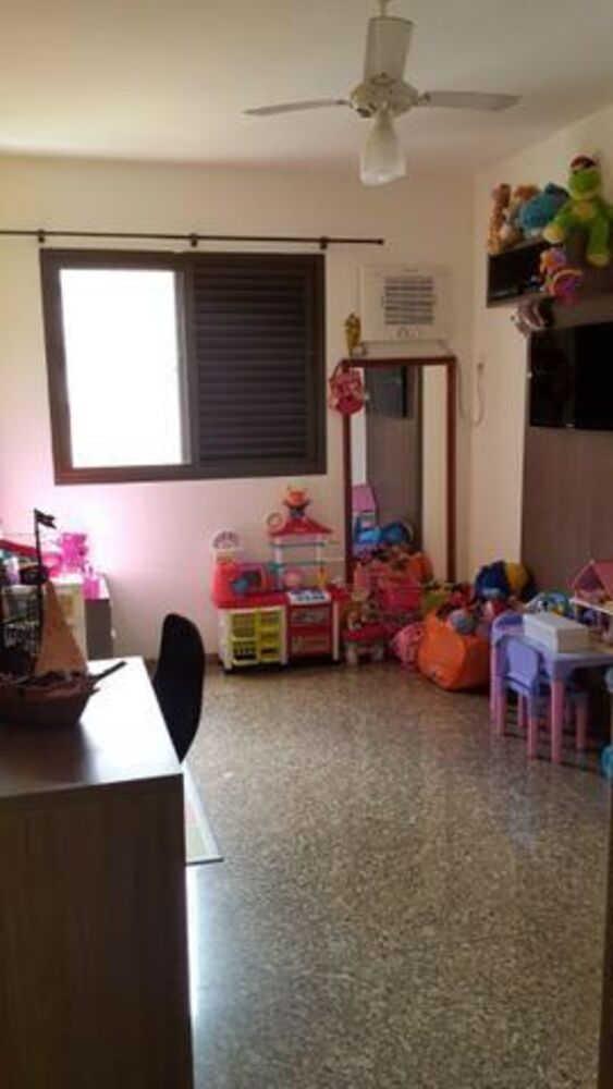 Apartamento à venda com 3 quartos, 157m² - Foto 6