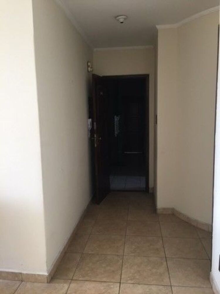 Apartamento à venda com 2 quartos, 95m² - Foto 2