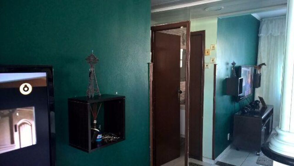 Apartamento à venda com 2 quartos, 68m² - Foto 2