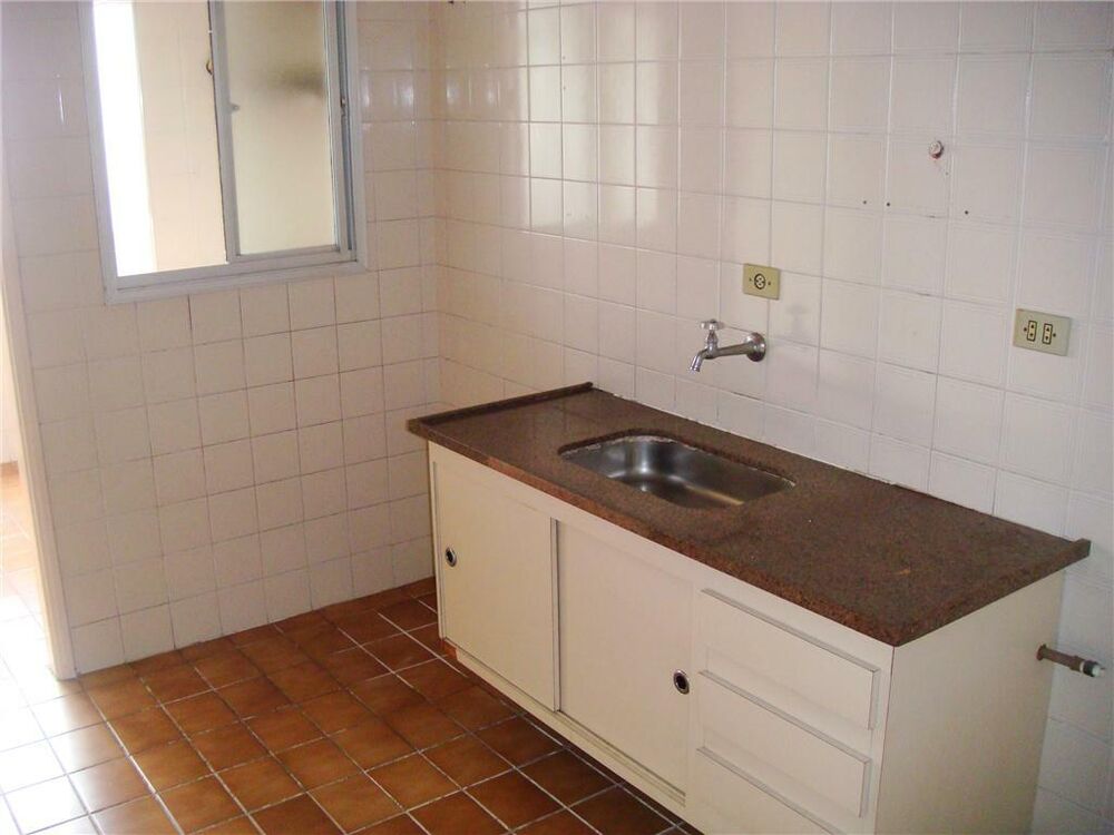 Apartamento à venda com 1 quarto, 50m² - Foto 2