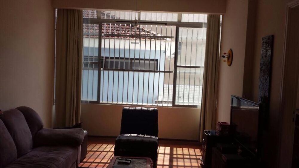 Apartamento à venda com 2 quartos, 75m² - Foto 1