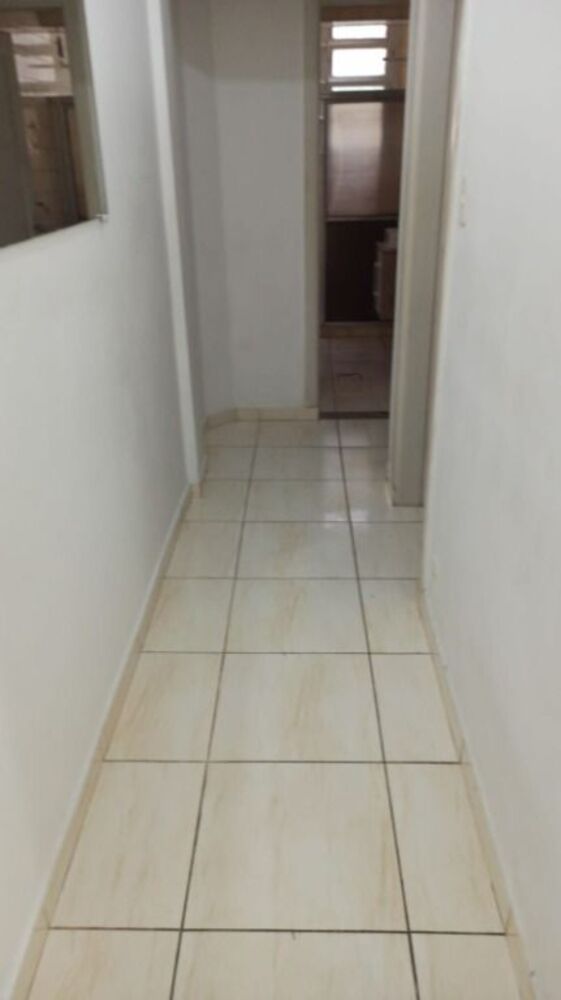 Apartamento à venda com 2 quartos, 80m² - Foto 2