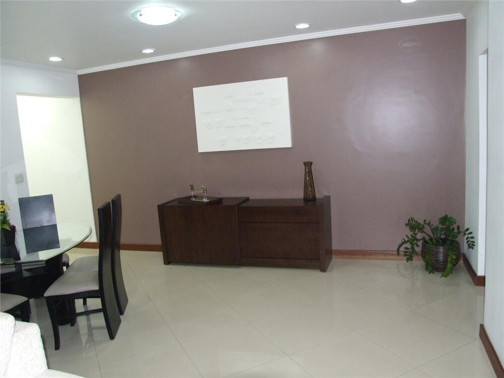 Apartamento à venda com 3 quartos, 180m² - Foto 1