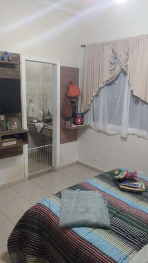 Casa de Condomínio à venda com 3 quartos, 350m² - Foto 2