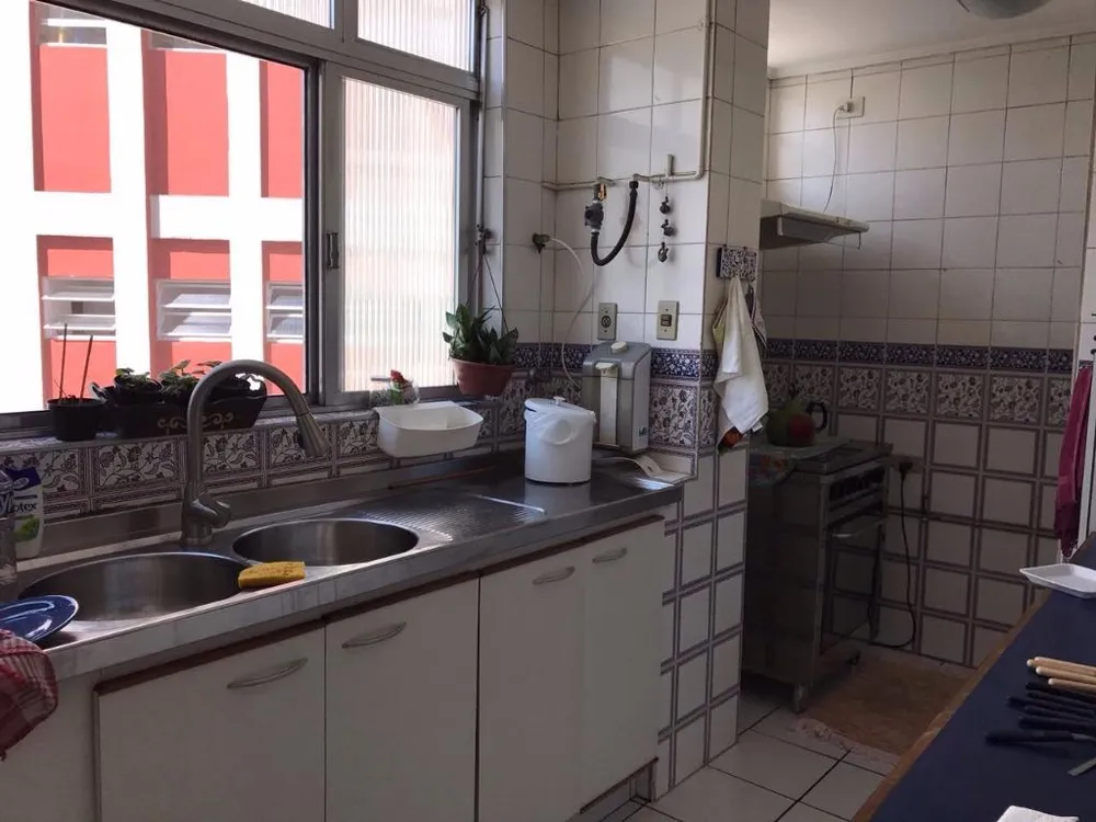 Apartamento, 3 quartos, 230 m² - Foto 2