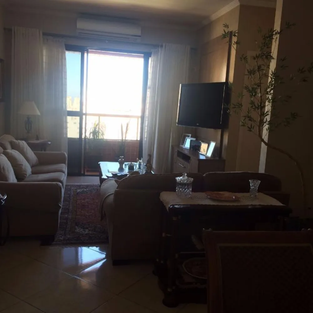 Apartamento, 3 quartos, 130 m² - Foto 2