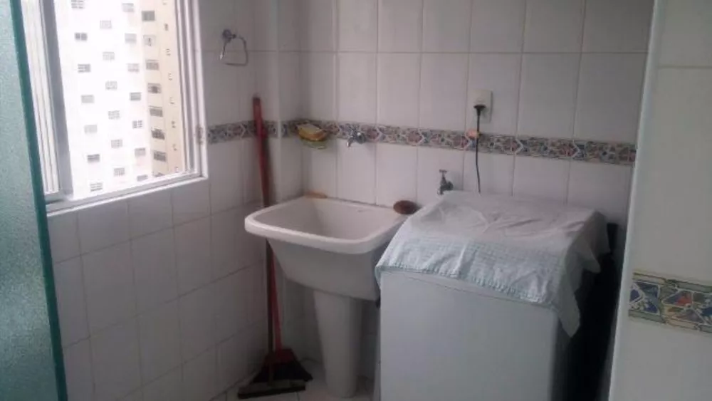 Apartamento à venda com 1 quarto, 60m² - Foto 4