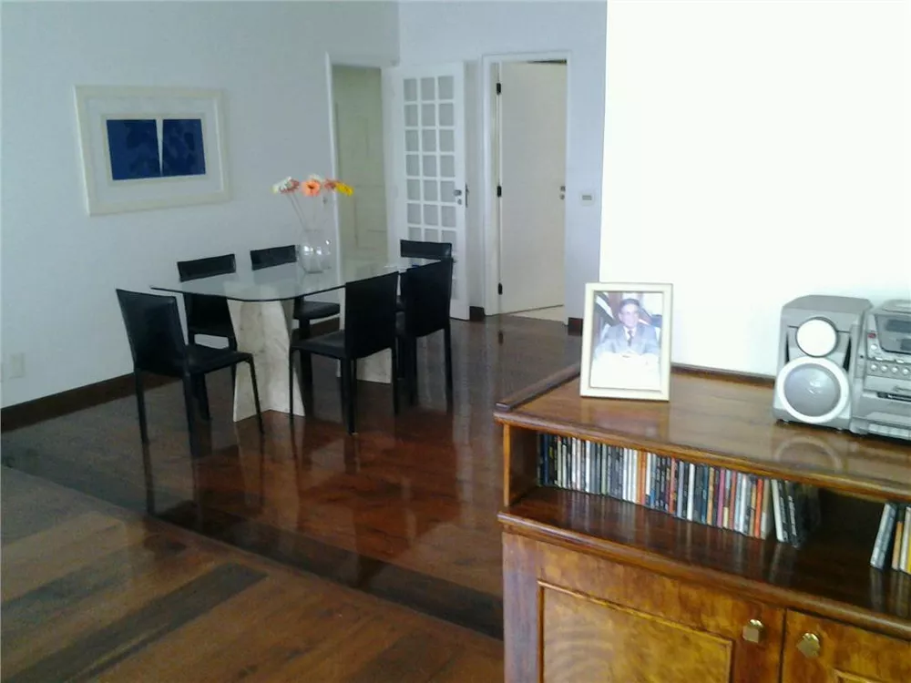 Apartamento à venda com 3 quartos, 160m² - Foto 9