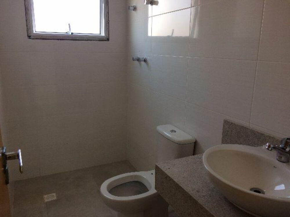 Sobrado, 3 quartos, 212 m² - Foto 1