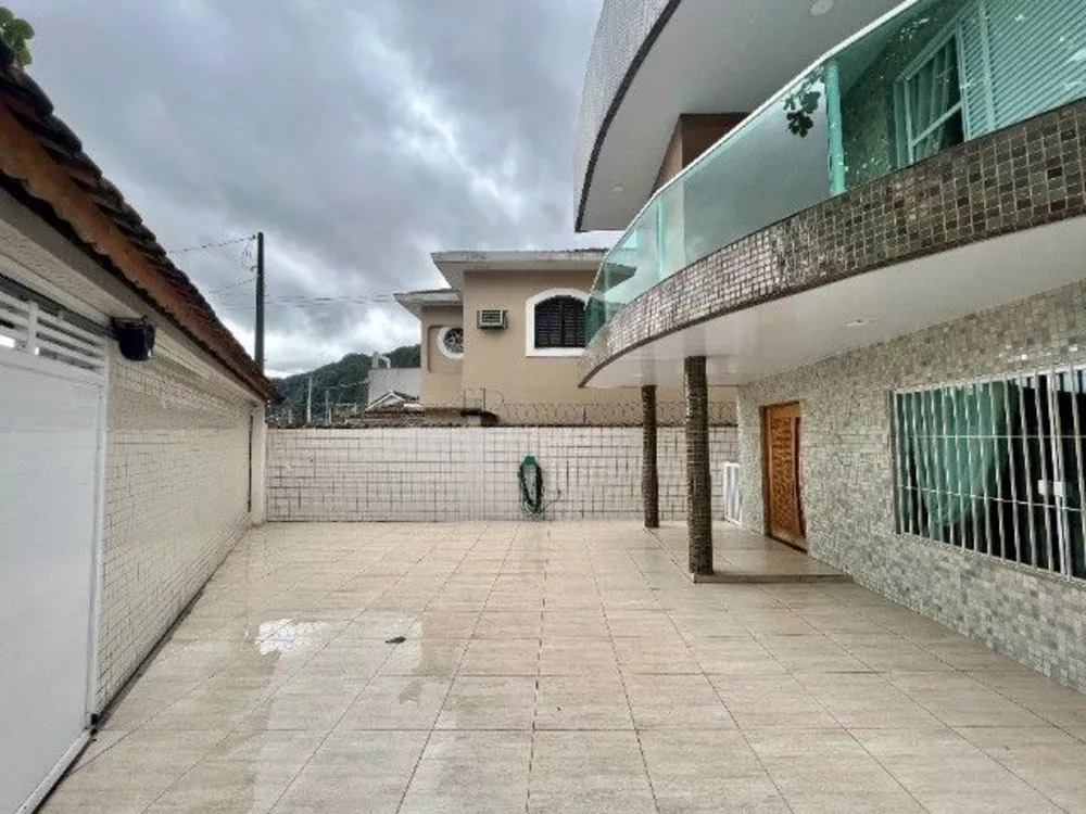 Casa de Condomínio à venda com 4 quartos, 345m² - Foto 4