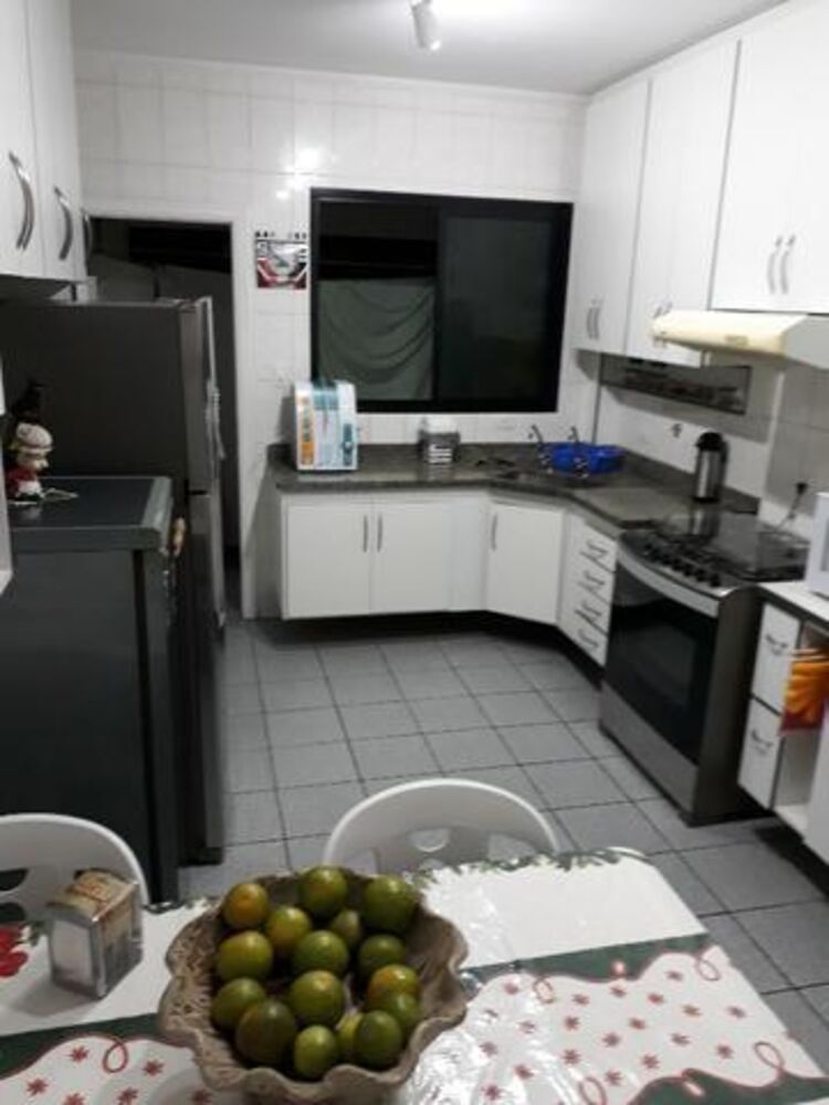 Apartamento à venda com 3 quartos, 168m² - Foto 18
