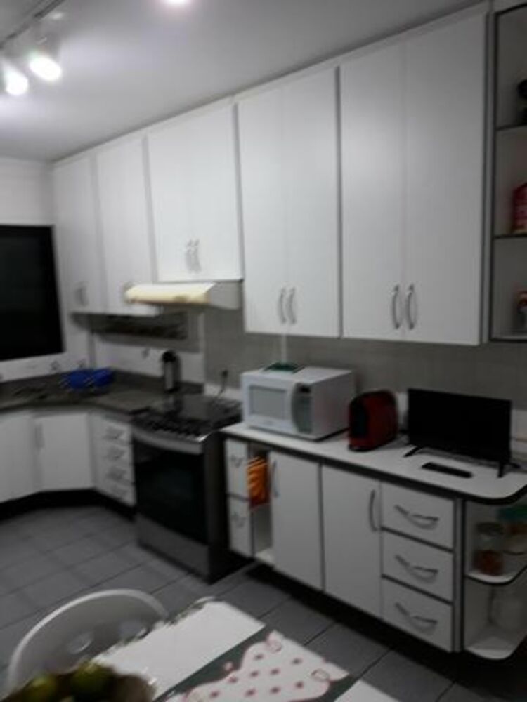Apartamento à venda com 3 quartos, 168m² - Foto 4