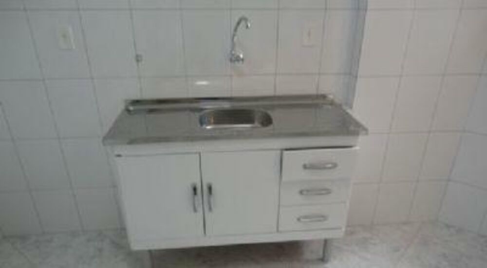 Apartamento à venda com 2 quartos, 75m² - Foto 2
