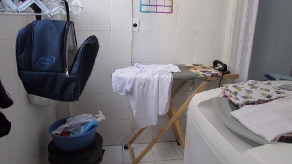 Apartamento à venda com 2 quartos, 100m² - Foto 1