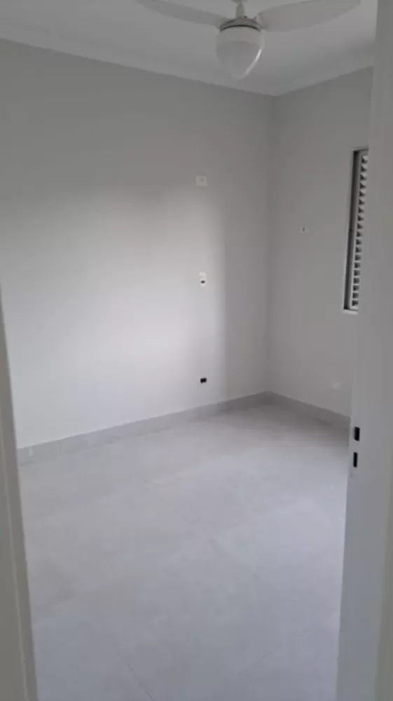 Apartamento à venda com 2 quartos, 65m² - Foto 4