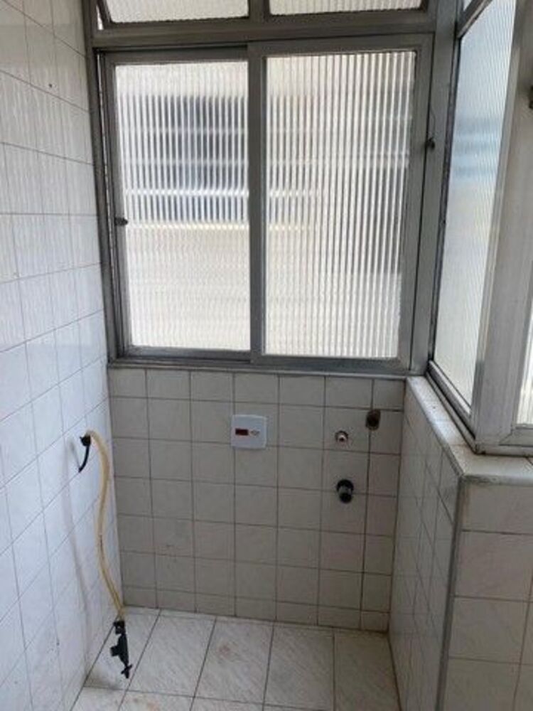 Apartamento à venda com 3 quartos, 75m² - Foto 3