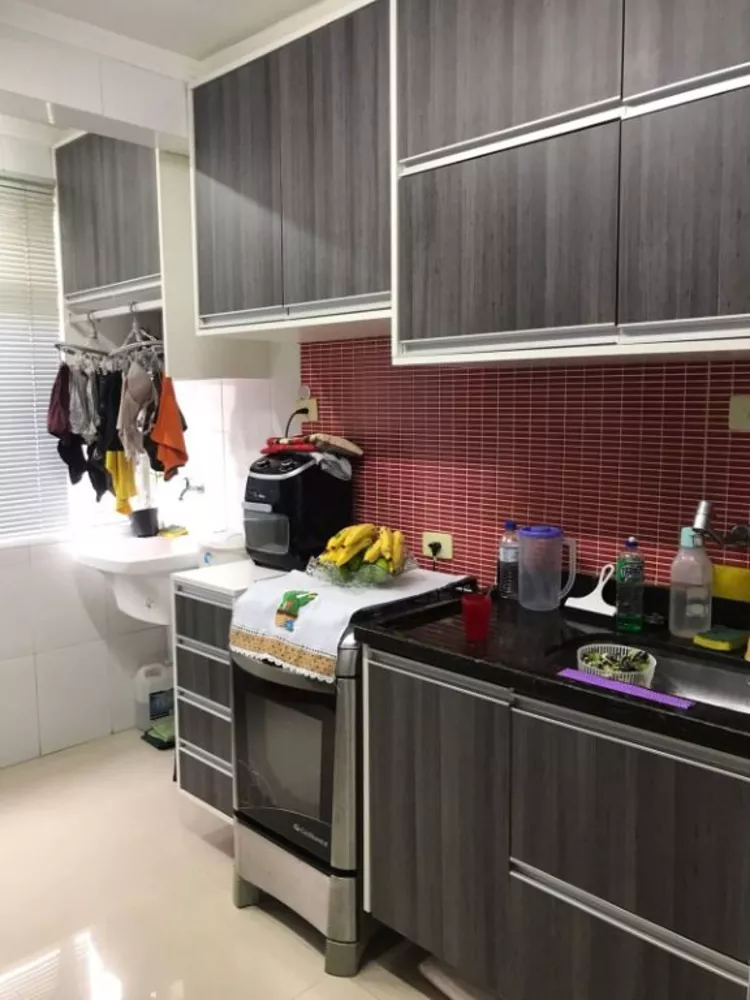 Apartamento à venda com 3 quartos, 65m² - Foto 2