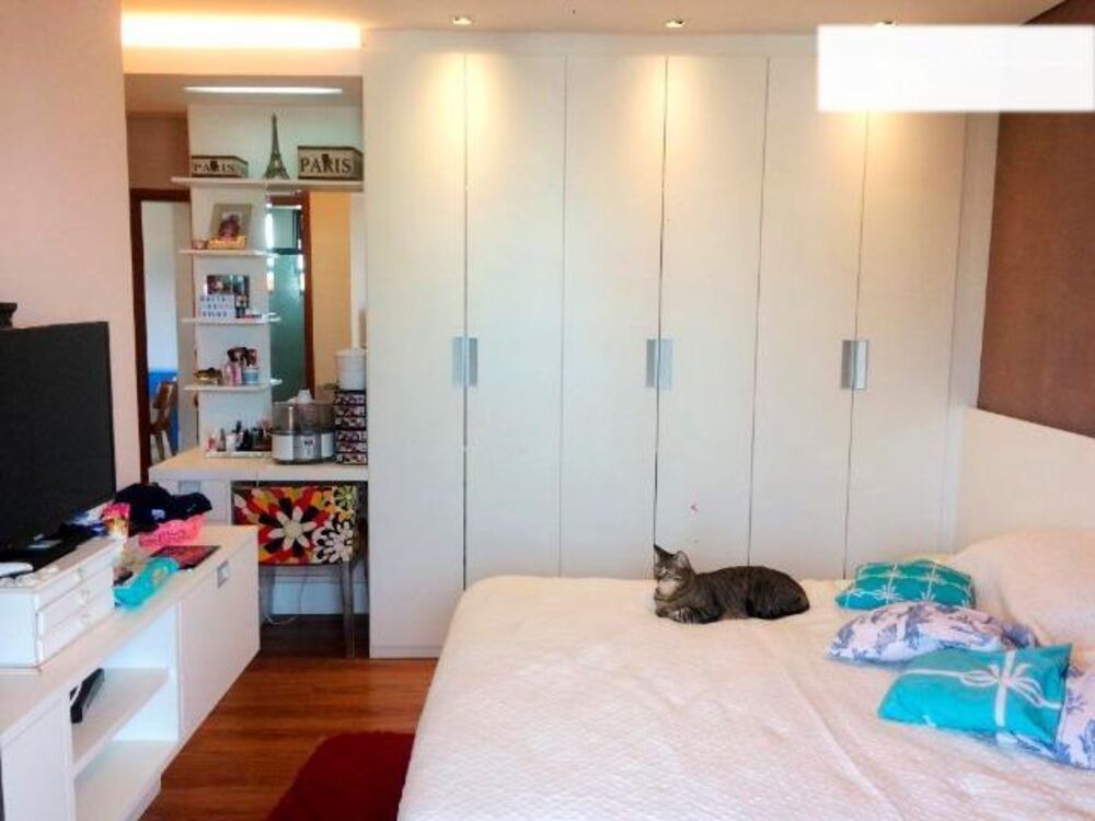 Apartamento à venda com 3 quartos, 135m² - Foto 1