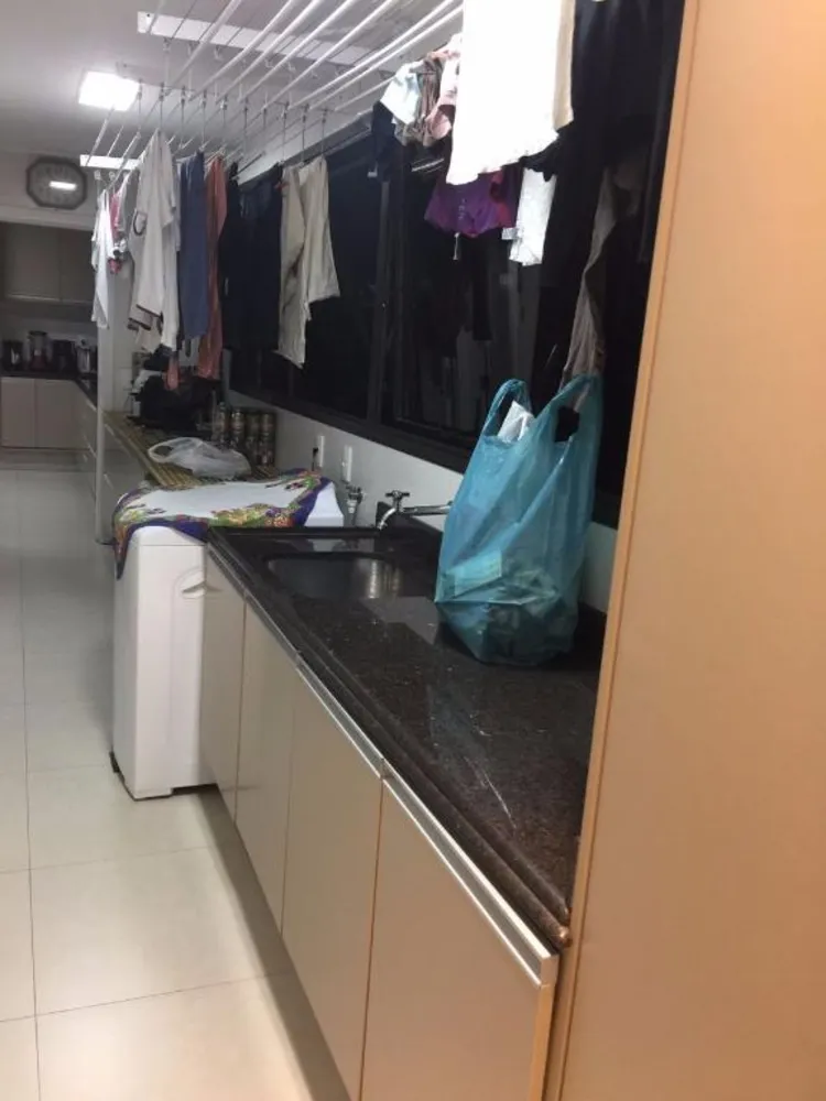 Apartamento, 3 quartos, 130 m² - Foto 2