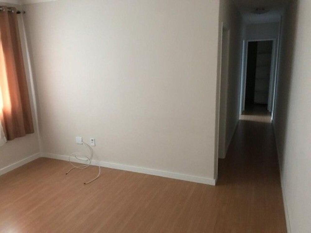 Apartamento à venda com 2 quartos, 72m² - Foto 4